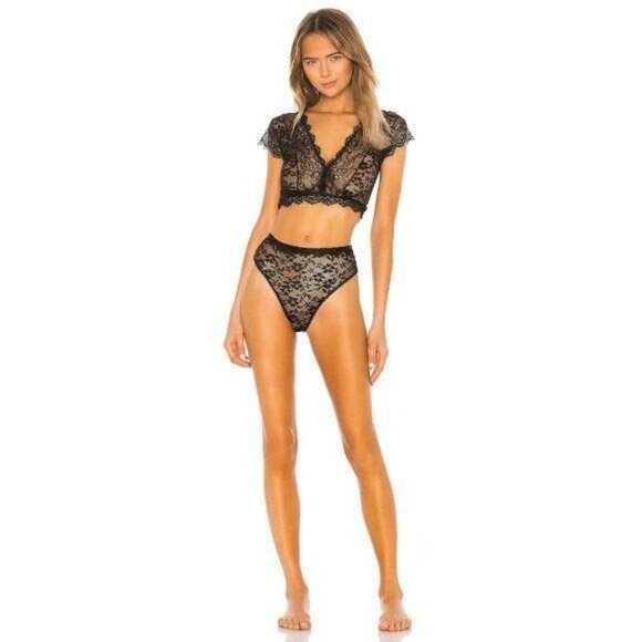 Lovers + Friends Black Kayla Set - Picture 1 of 4